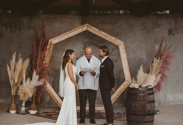 Alberta boho wedding- check out this stunning wedding feature using Luxe B Pampas Grass!